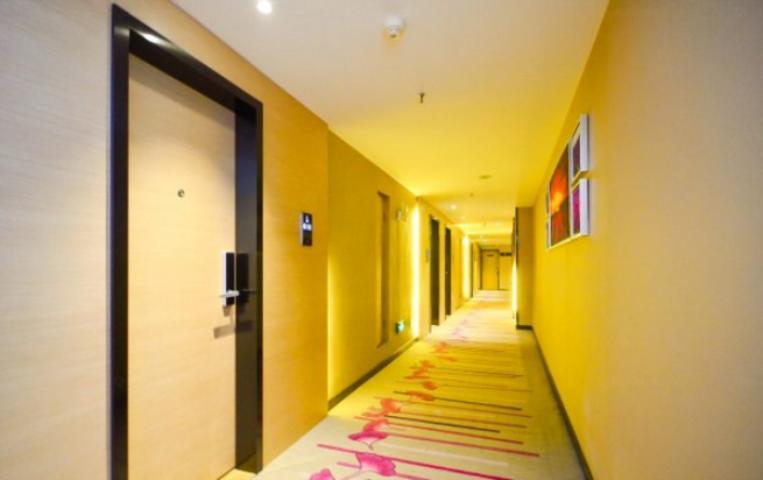 Lavande Hotel Xuzhou Golden Eagle Shopping Centre מראה חיצוני תמונה